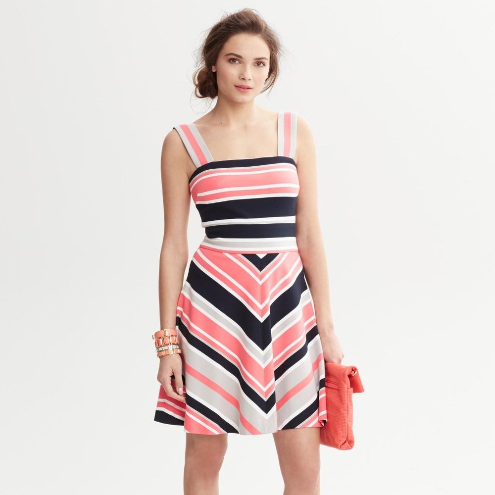FLASH SALE! 2 for $20 or 1 for $15 NO OFFERS Banana Republic Dress